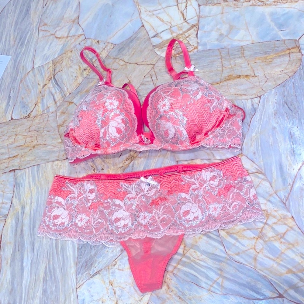 2 Pc Seduction Floral Wide Waist Band Lace Push-Up Bra 32C‎ & Thong Beige XSmall